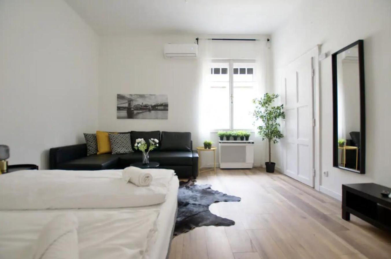 Standard Apartment by Hi5 - Rákóczi 23 Studio Budapest Exterior foto